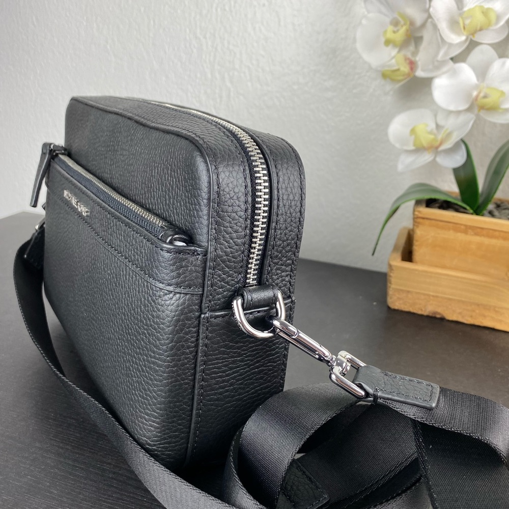 Michael Kors Cooper Utility Crossbody - Picture 2 of 7